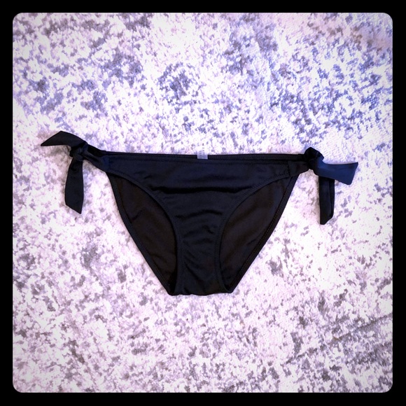 ⭐️2 for $25⭐️ Victoria Secret Tie Bikini Bottoms - Picture 1 of 2